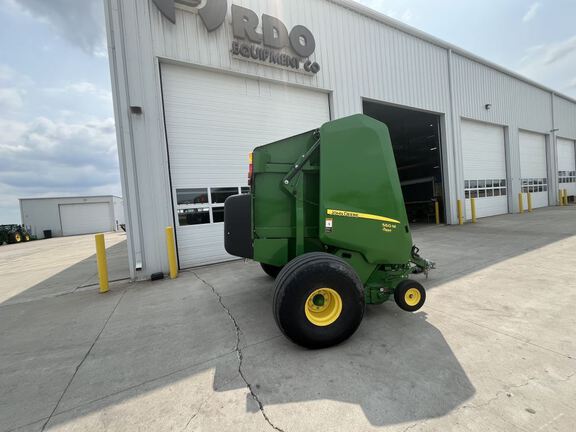 2023 John Deere 560M Baler/Round