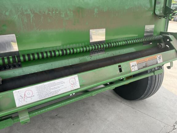 2023 John Deere 560M Baler/Round