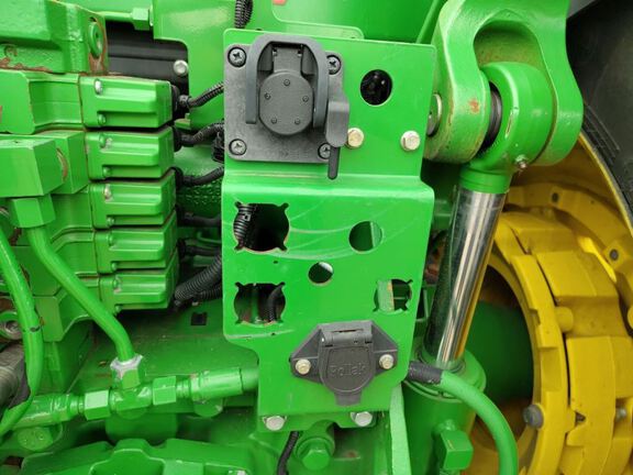 2012 John Deere 7280R Tractor