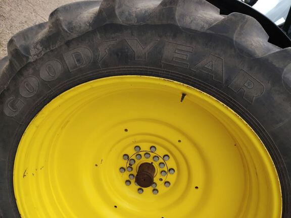 2012 John Deere 7280R Tractor