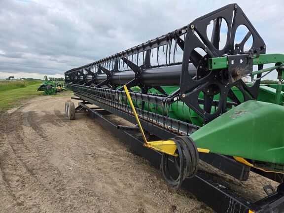2014 John Deere 635F Header Combine