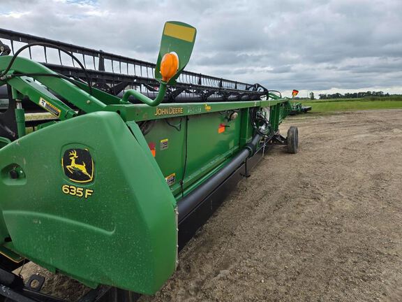 2014 John Deere 635F Header Combine