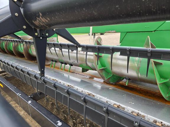 2014 John Deere 635F Header Combine