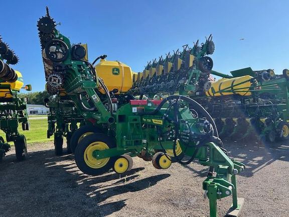 2023 John Deere 1795 Planter