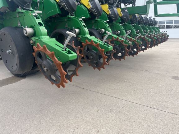 2018 John Deere DB66 Planter