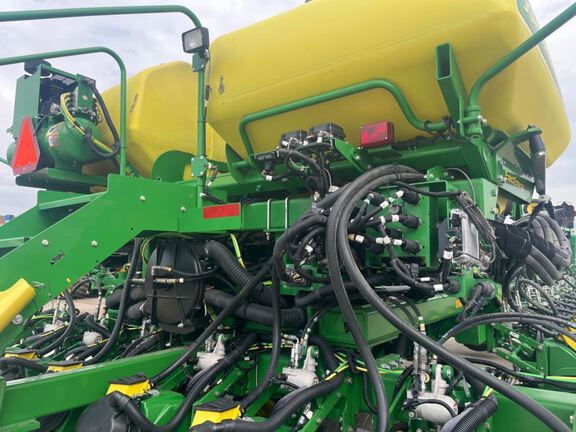 2018 John Deere DB66 Planter
