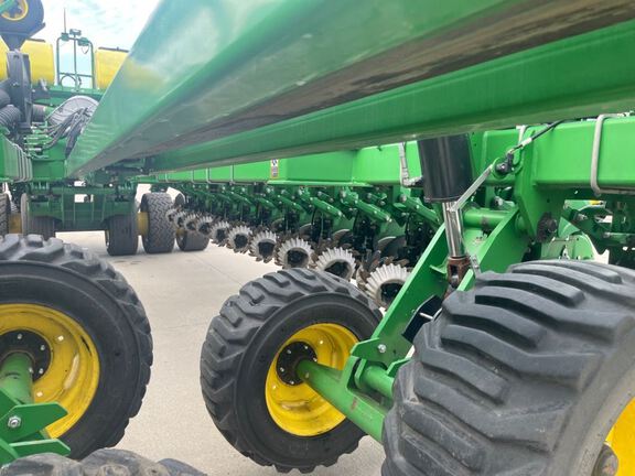 2018 John Deere DB66 Planter