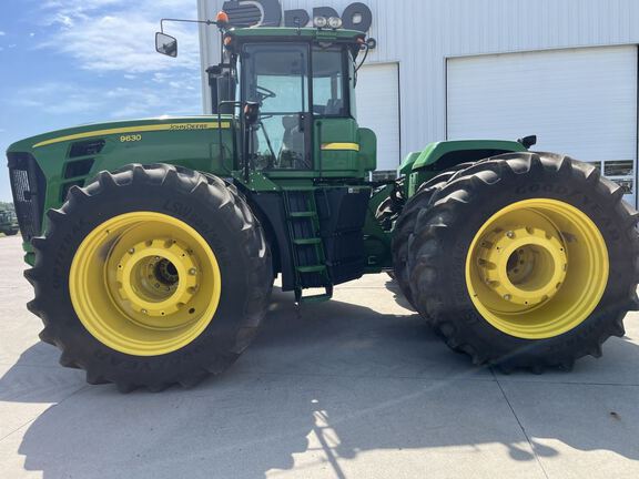 2011 John Deere 9630 Tractor 4WD