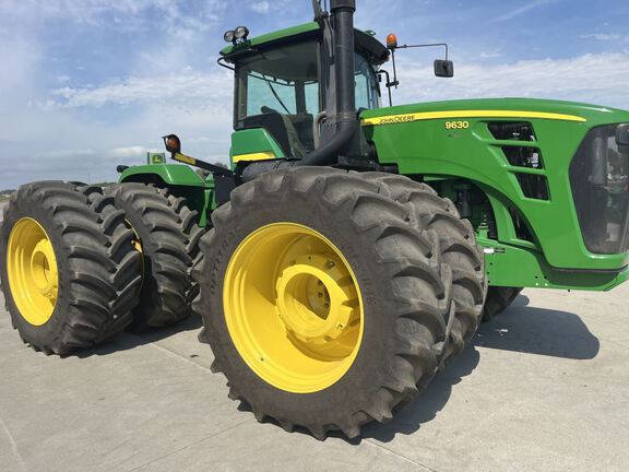 2011 John Deere 9630 Tractor 4WD