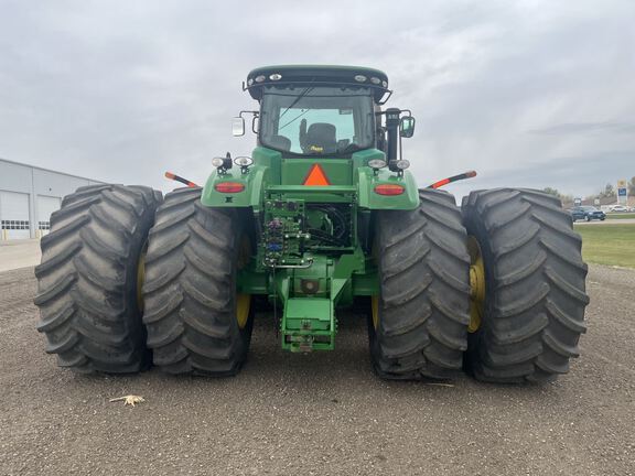 2013 John Deere 9460R Tractor 4WD