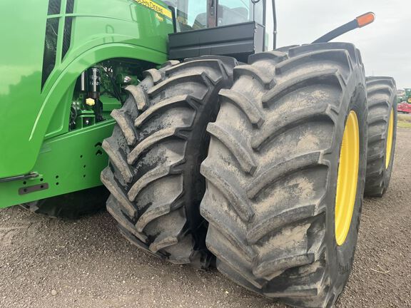 2013 John Deere 9460R Tractor 4WD