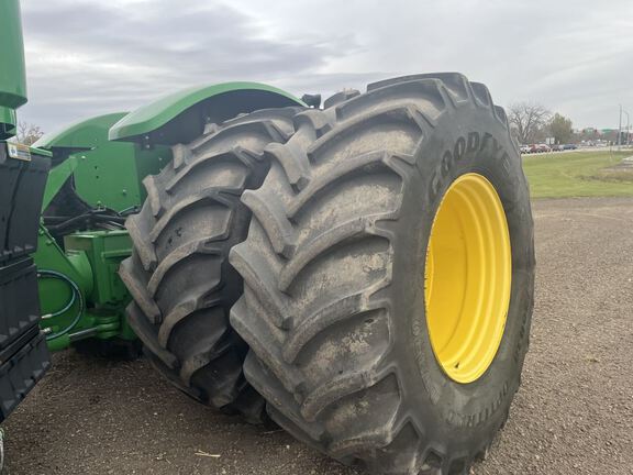 2013 John Deere 9460R Tractor 4WD