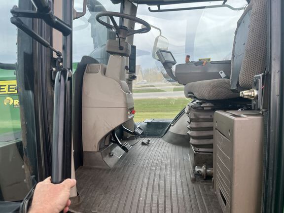 2013 John Deere 9460R Tractor 4WD