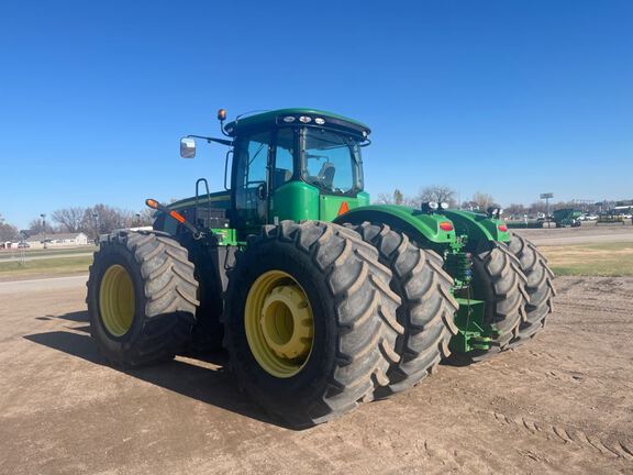 2013 John Deere 9460R Tractor 4WD