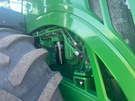 2013 John Deere 9460R Tractor 4WD