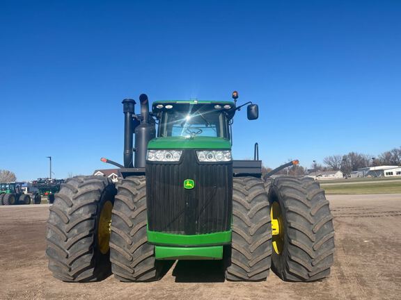 2013 John Deere 9460R Tractor 4WD