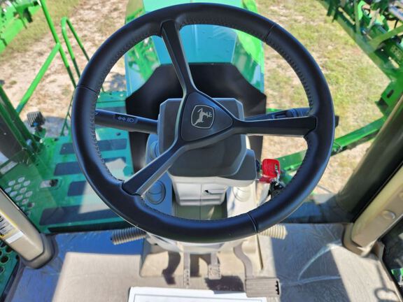 2025 John Deere 410R Sprayer/High Clearance