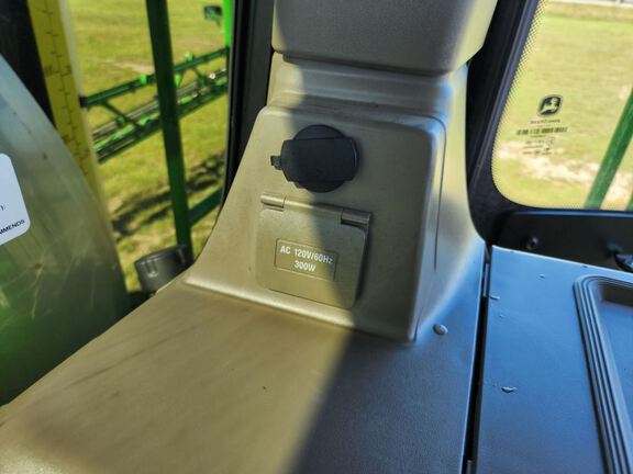 2025 John Deere 410R Sprayer/High Clearance