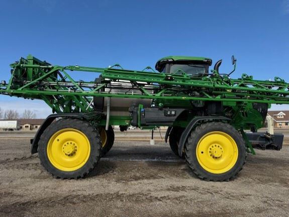 2025 John Deere 410R Sprayer/High Clearance