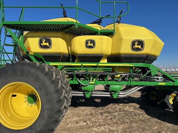 2021 John Deere N540F Air Seeder