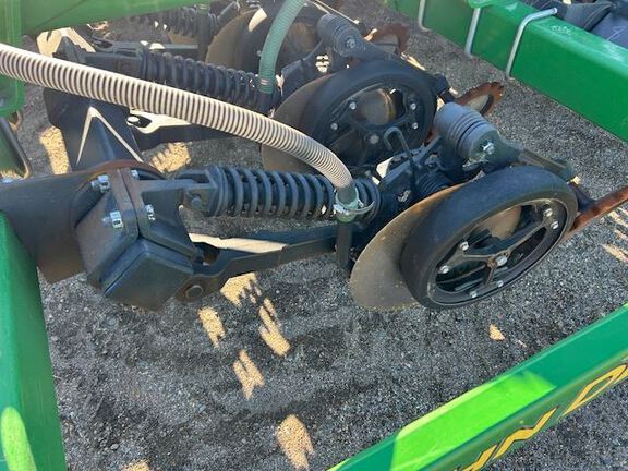 2021 John Deere N540F Air Seeder