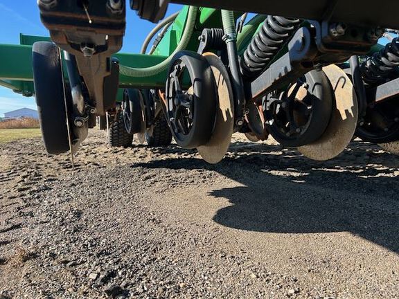 2021 John Deere N540F Air Seeder