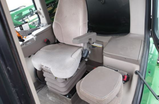 2016 John Deere R4038 Sprayer/High Clearance