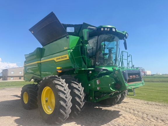 2025 John Deere S7 800 Combine