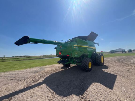 2025 John Deere S7 800 Combine