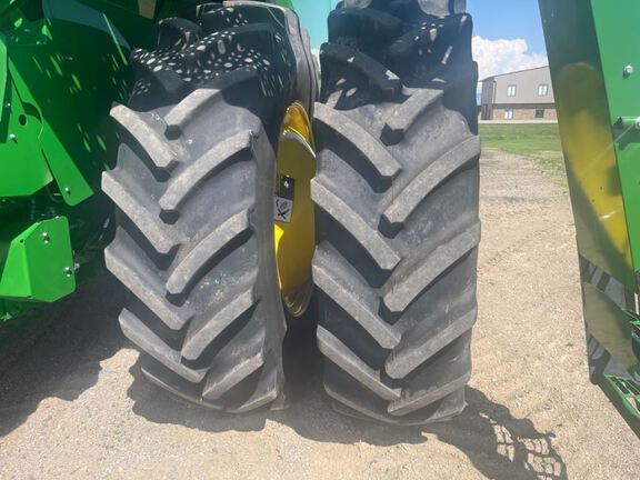 2025 John Deere S7 800 Combine
