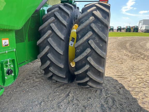2025 John Deere S7 800 Combine