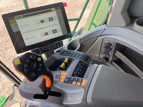 2025 John Deere S7 800 Combine