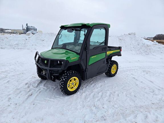 2021 John Deere 835R ATV
