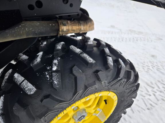 2021 John Deere 835R ATV