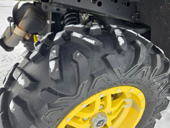 2021 John Deere 835R ATV