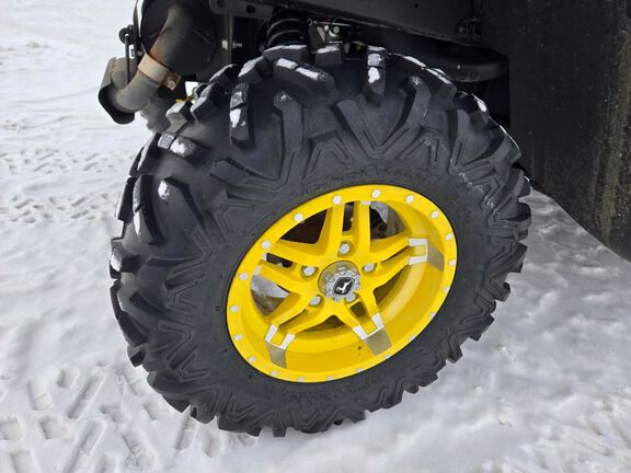 2021 John Deere 835R ATV