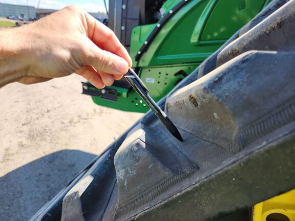 2023 John Deere 9RX 640 Tractor Rubber Track