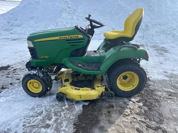2011 John Deere X720 Garden Tractor