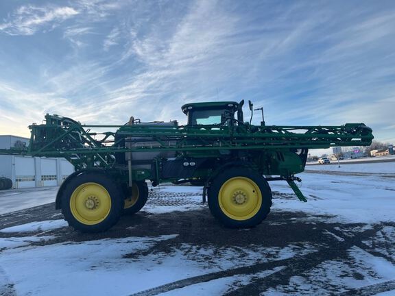 2016 John Deere R4038 Sprayer/High Clearance