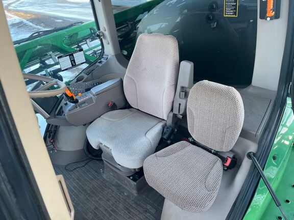 2016 John Deere R4038 Sprayer/High Clearance