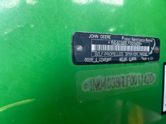 2016 John Deere R4038 Sprayer/High Clearance