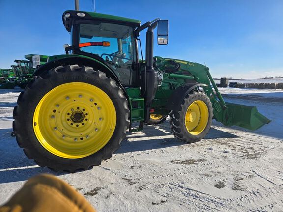 2016 John Deere 6175R Tractor