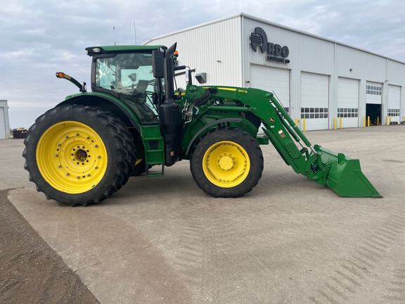 2016 John Deere 6175R Tractor