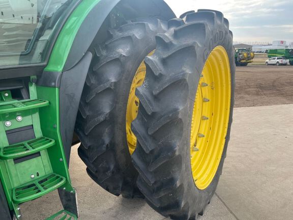 2016 John Deere 6175R Tractor