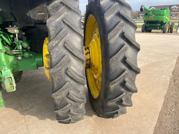 2016 John Deere 6175R Tractor
