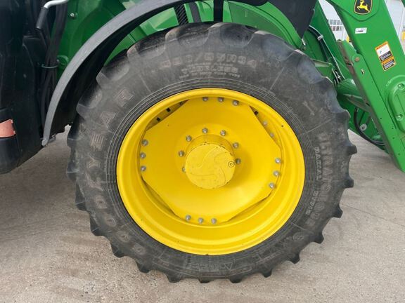 2016 John Deere 6175R Tractor