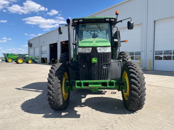 2013 John Deere 7215R Tractor