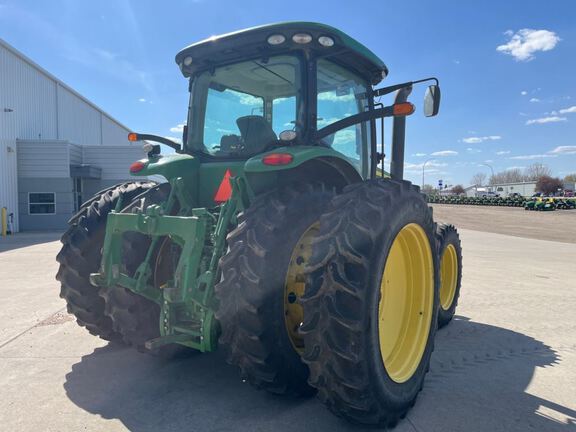 2013 John Deere 7215R Tractor