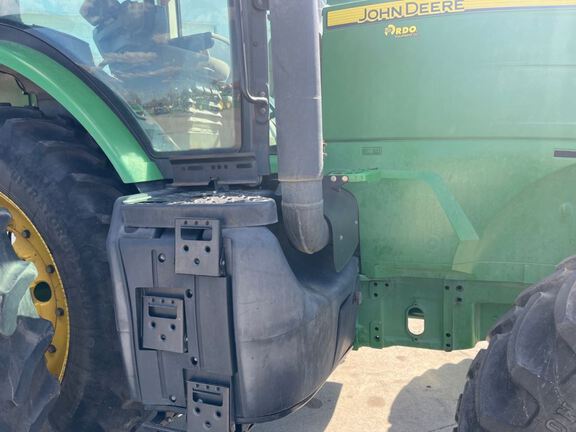 2013 John Deere 7215R Tractor