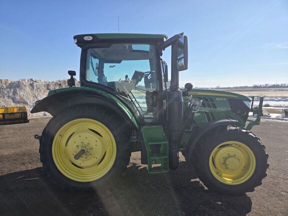 2017 John Deere 6120R Tractor